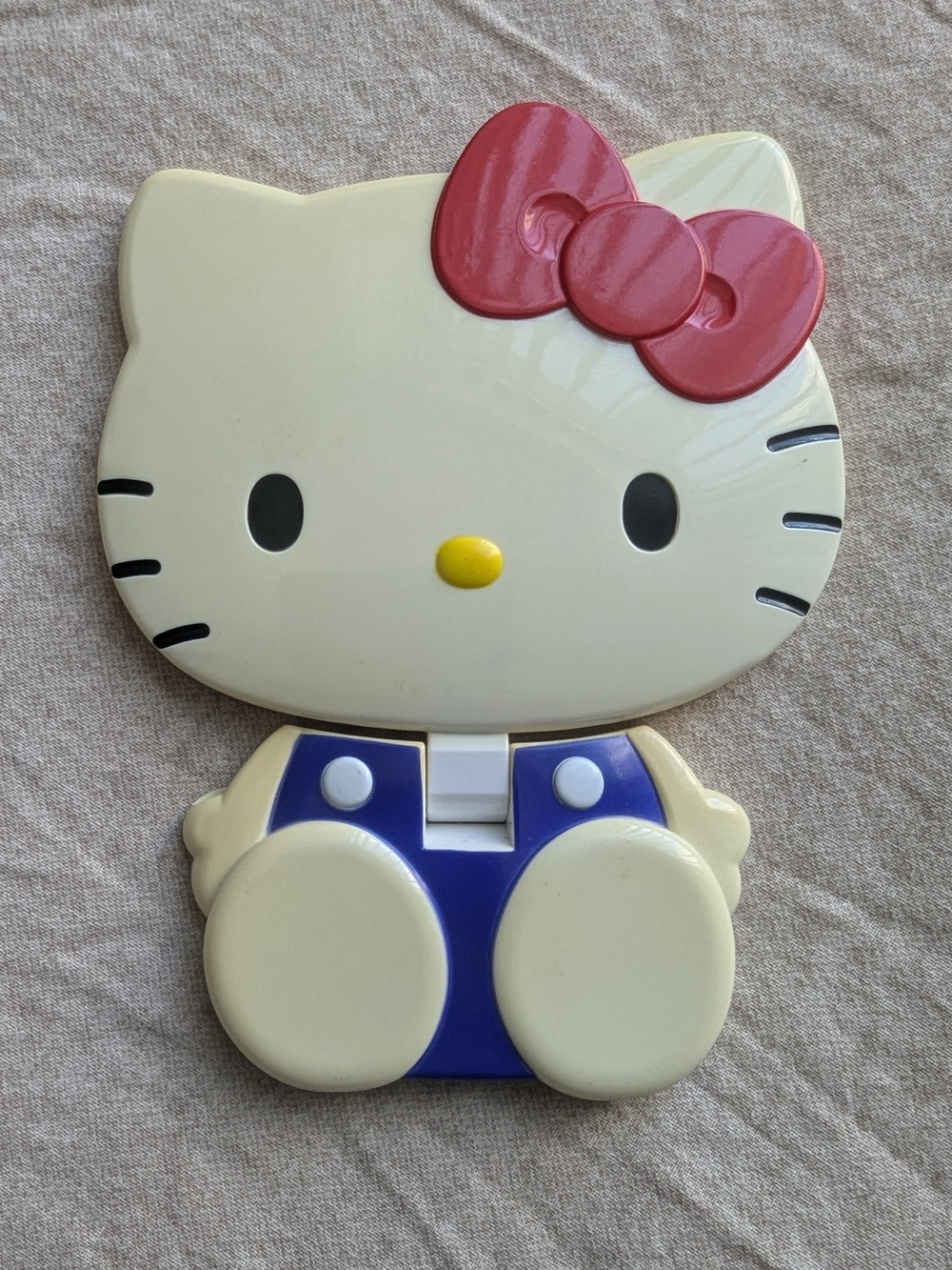 Sanrio Hello Kitty compact handheld mirror